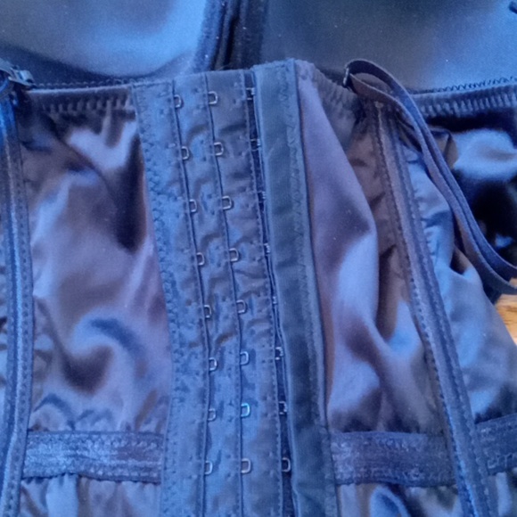 Frederick's of Hollywood boosteie and stockings - Picture 12 of 14